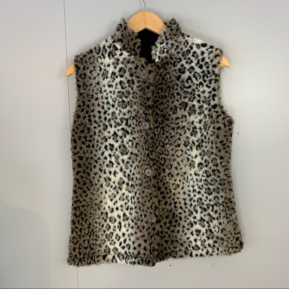 Coldwater Creek Faux Fur Cougar Vest Button